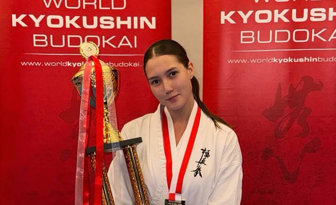 Владислава Сливченко получила титул чемпионки мира по карате