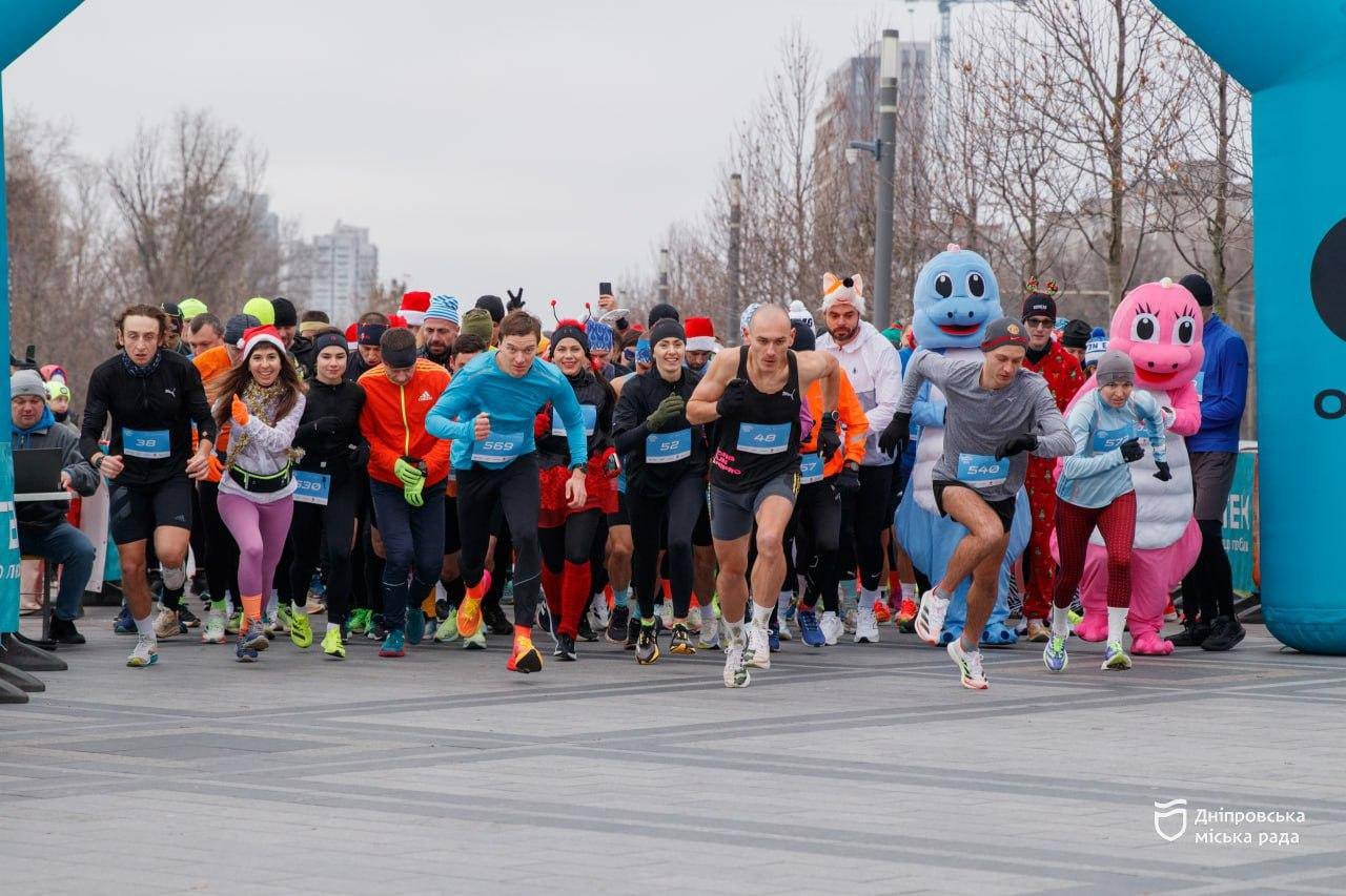 У Дніпрі пройшов щорічний благодійний «Забіг Миколайчиків»