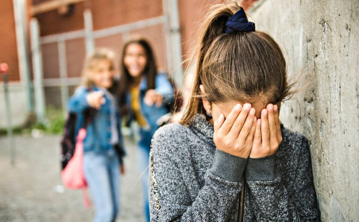 У Павлограді підлітки побили 14-річну дівчину: почалося розслідування