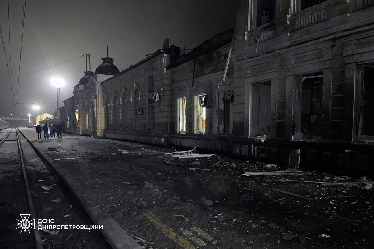 Раненый спасатель: в ГСЧС рассказали подробности атаки на Днепропетровщину