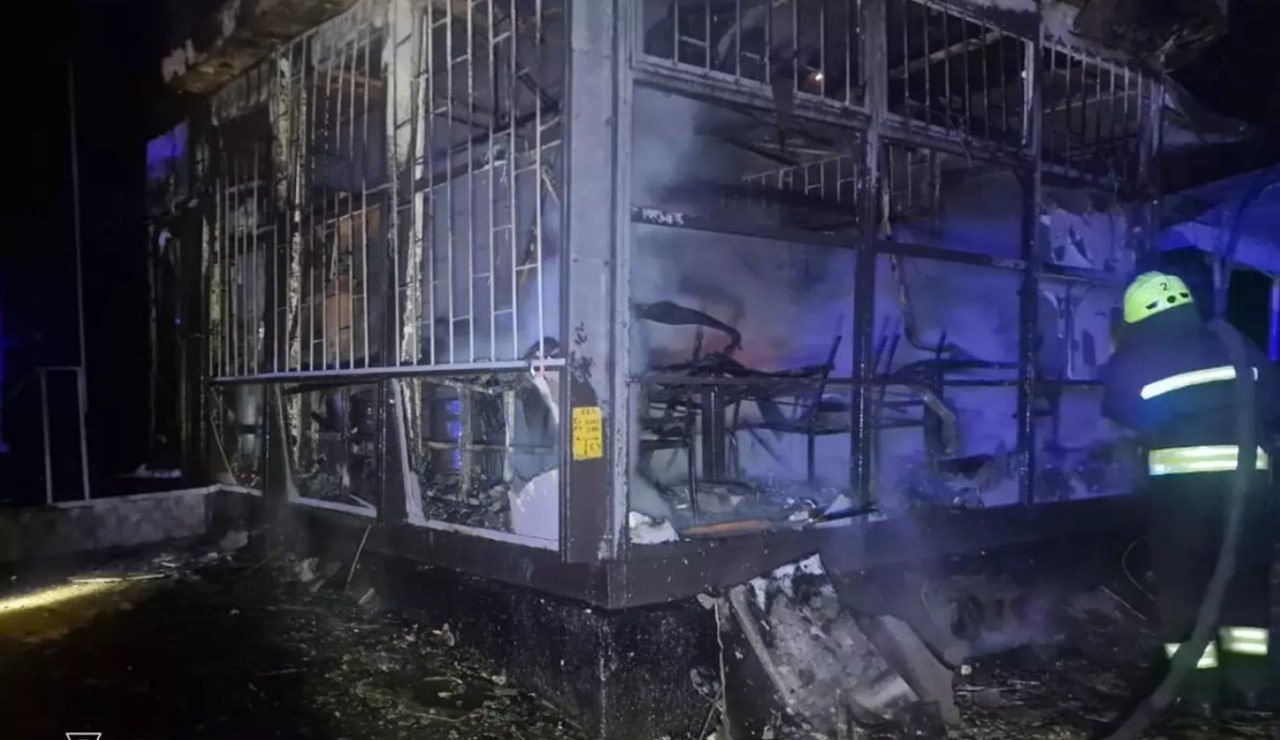 Кафе после пожара в Днепре