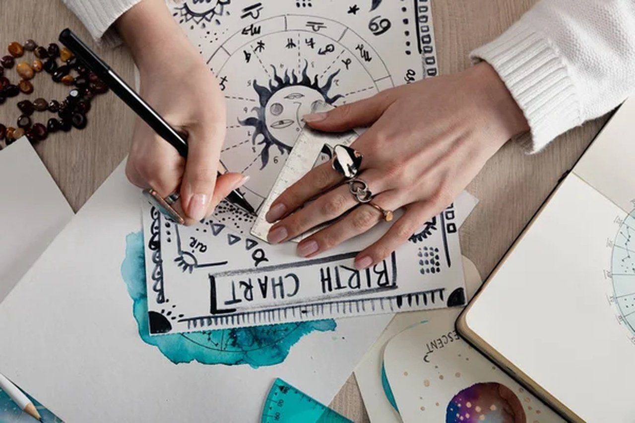 Гороскоп на 20 грудня: кому день принесе фінансовий успіх, а кого чекають випробування