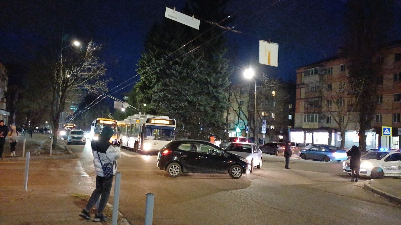 ДТП на проспекті Науки в Дніпрі