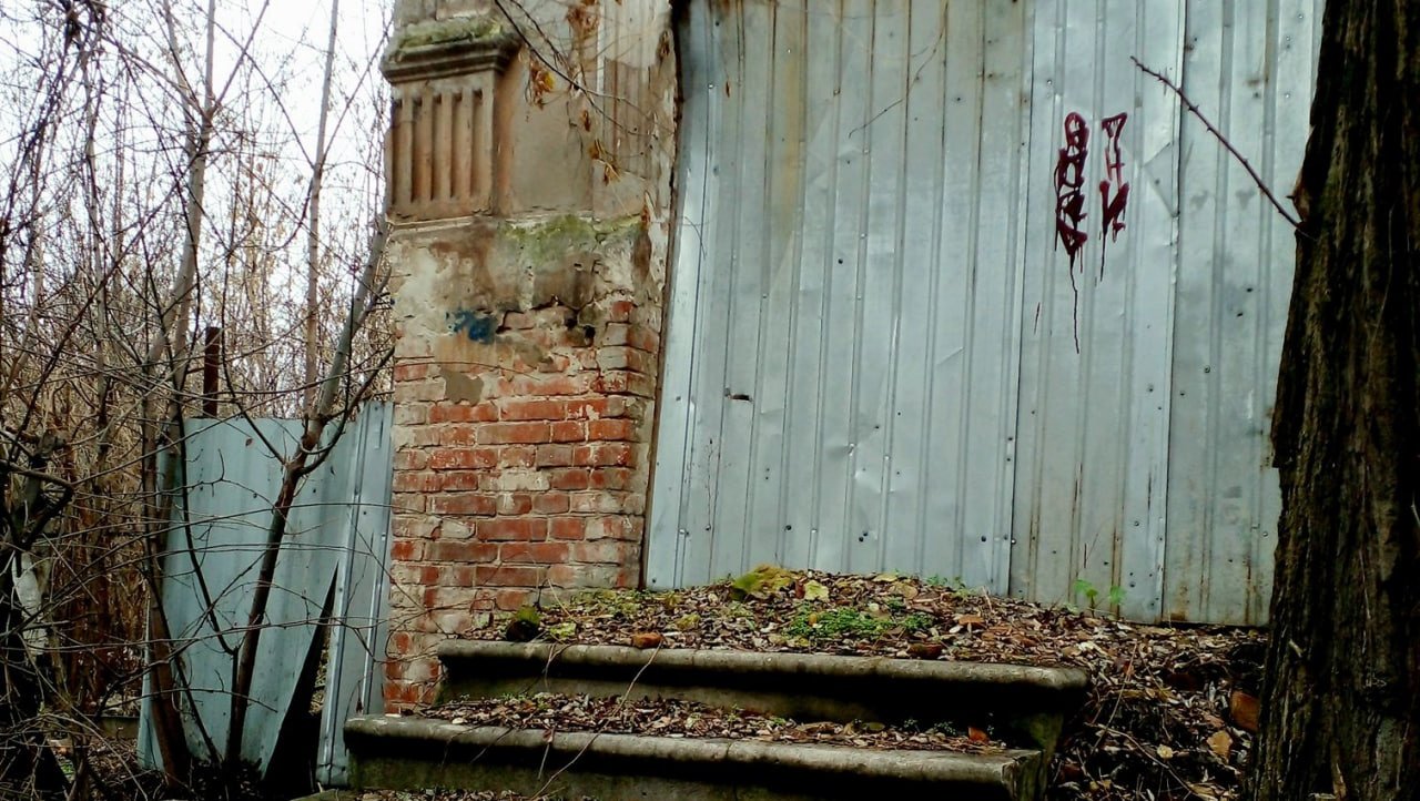 Сходи на вулиці Паторжинського в Дніпрі