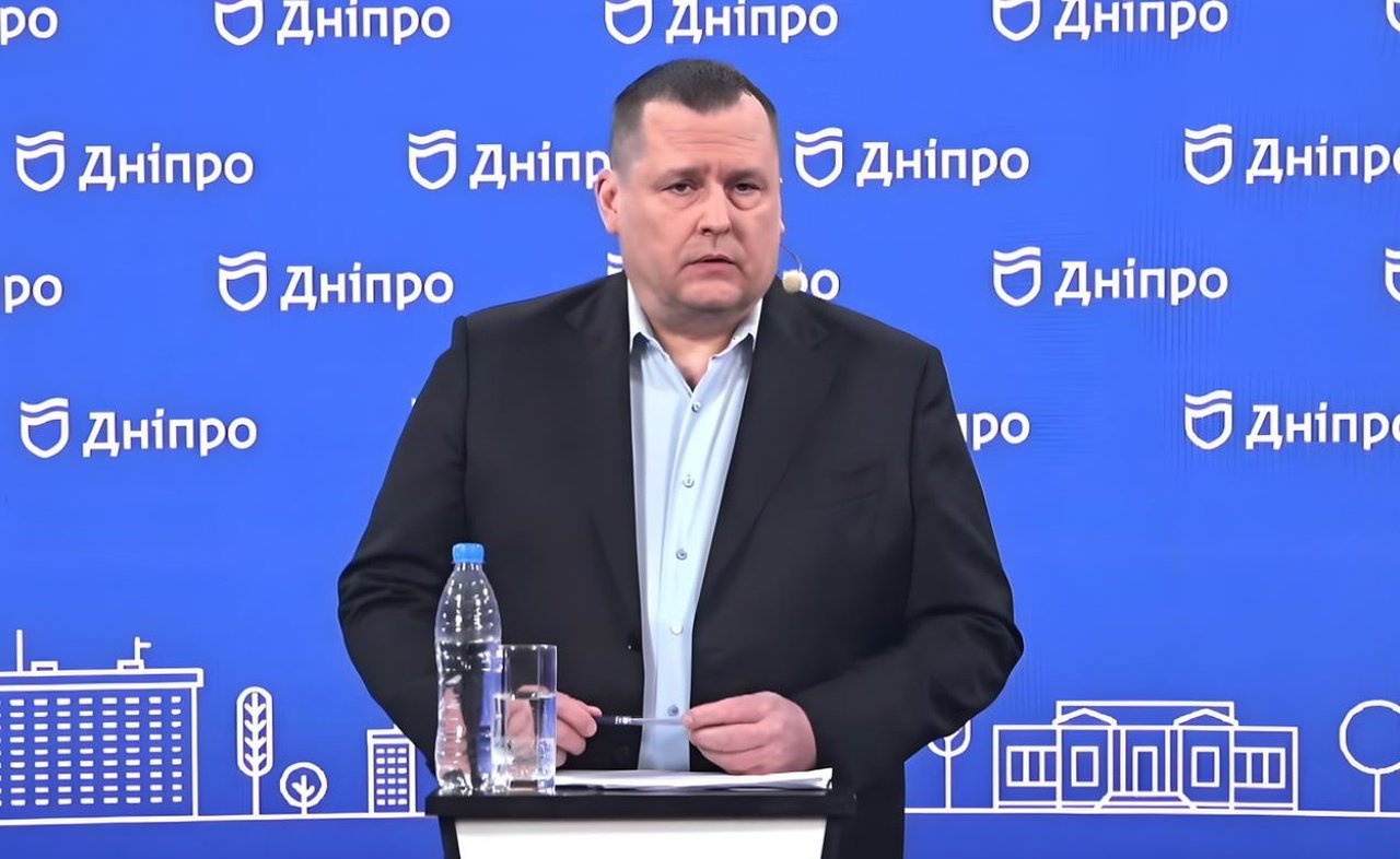 Борис Філатов під час виступу зі звітом