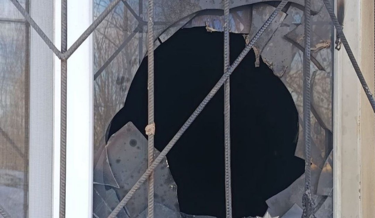 Розбите вікно в Зеленодольську