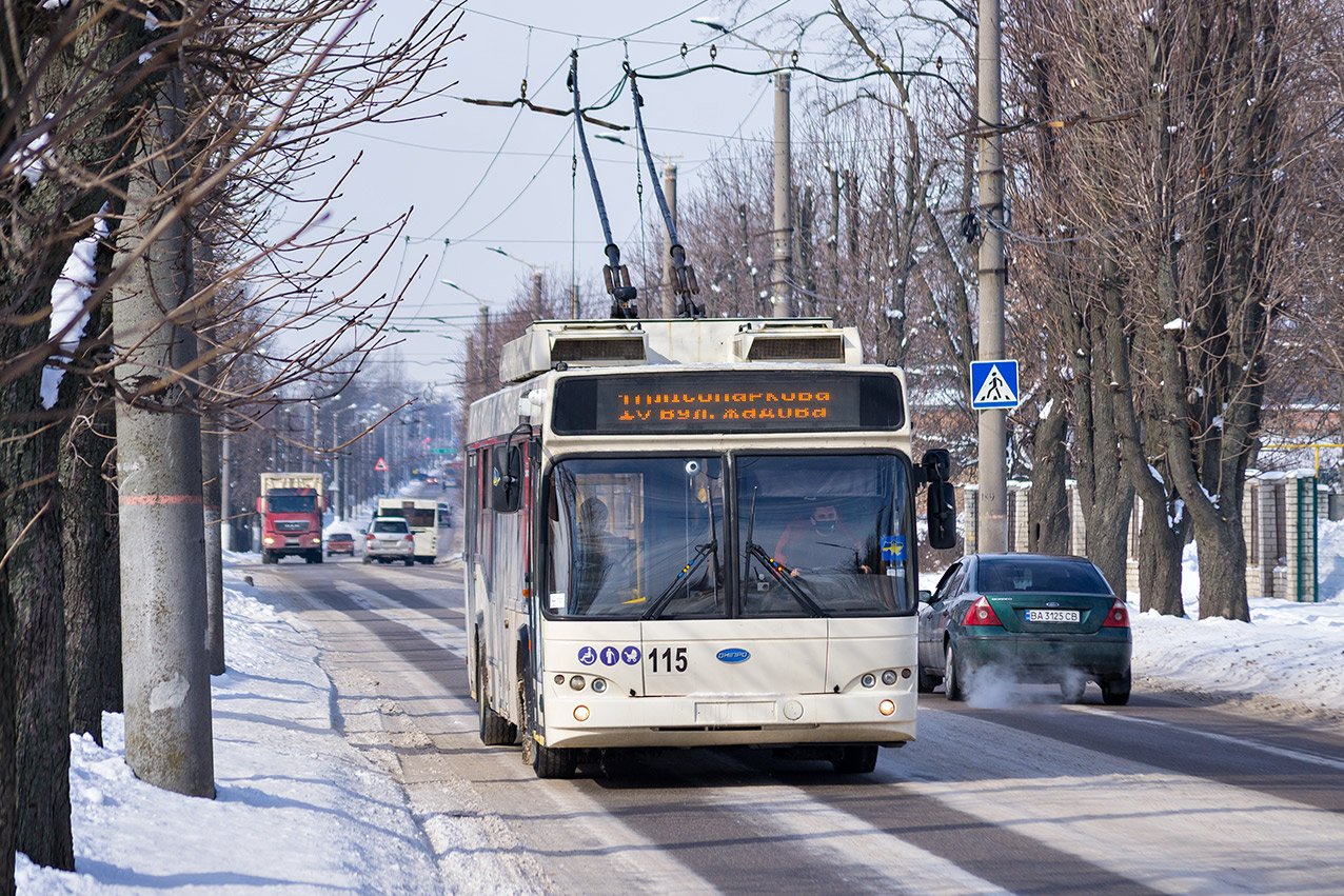 Дніпрян попереджають про зміни руху транспорту через ремонт мереж зливової каналізації