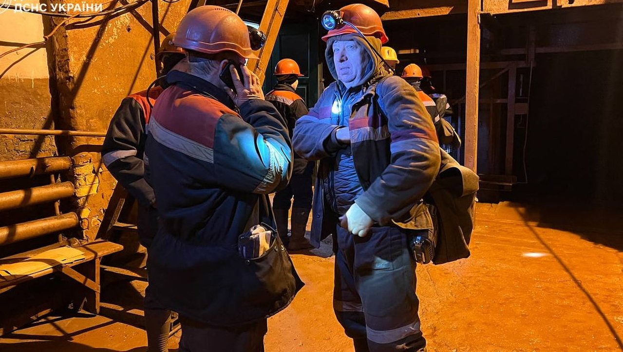 Гірничорятувальники, які рятували застряглих людей