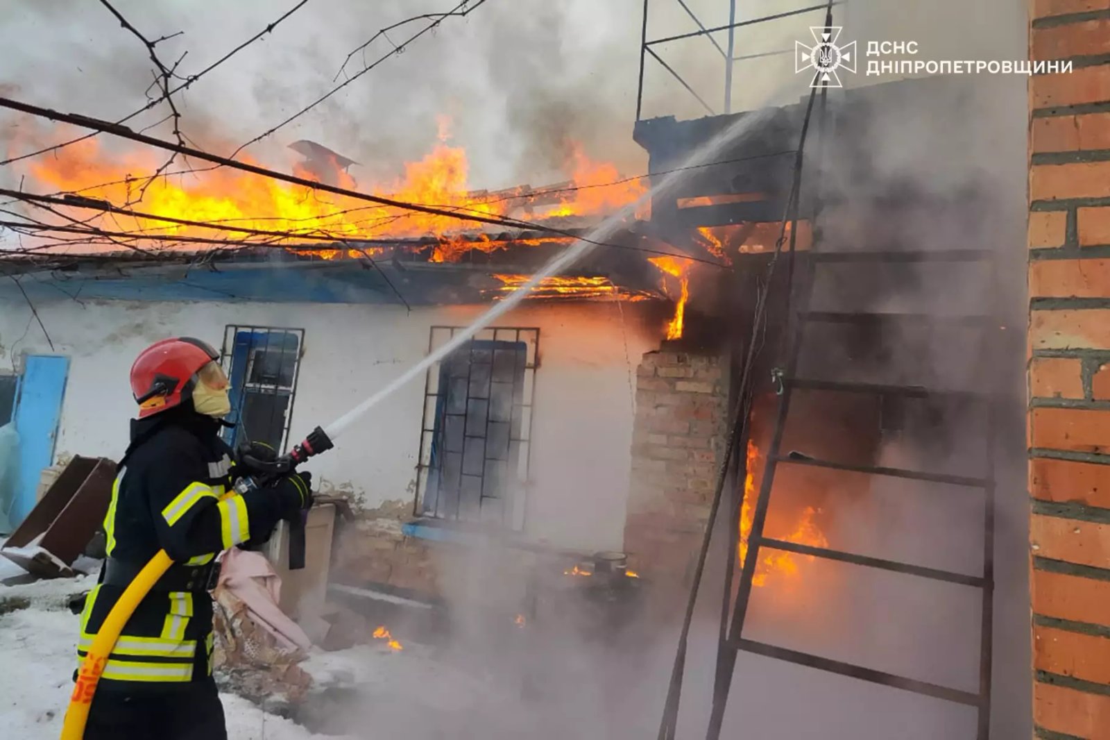 В Днепропетровской области произошла трагедия во время пожара в частном секторе