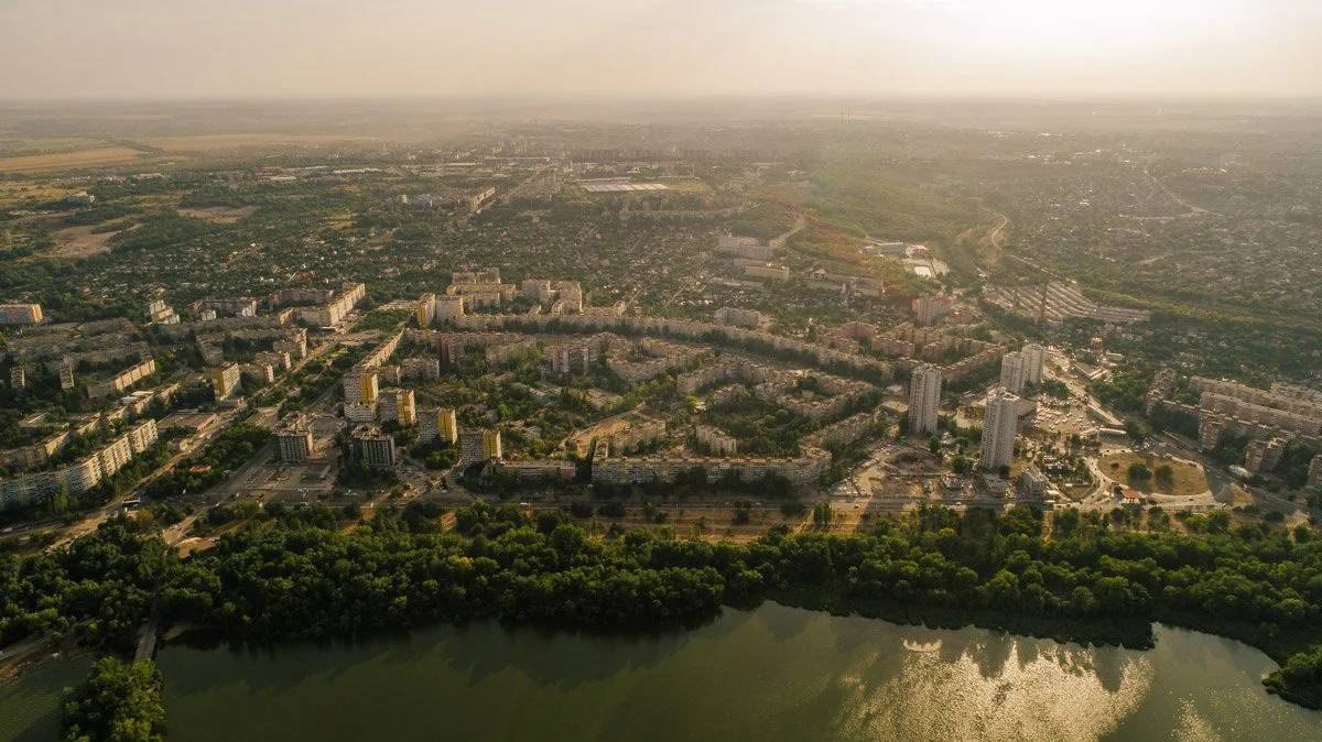 Намивний ґрунт і велика ідея: як створювали житломасив Перемога у Дніпрі