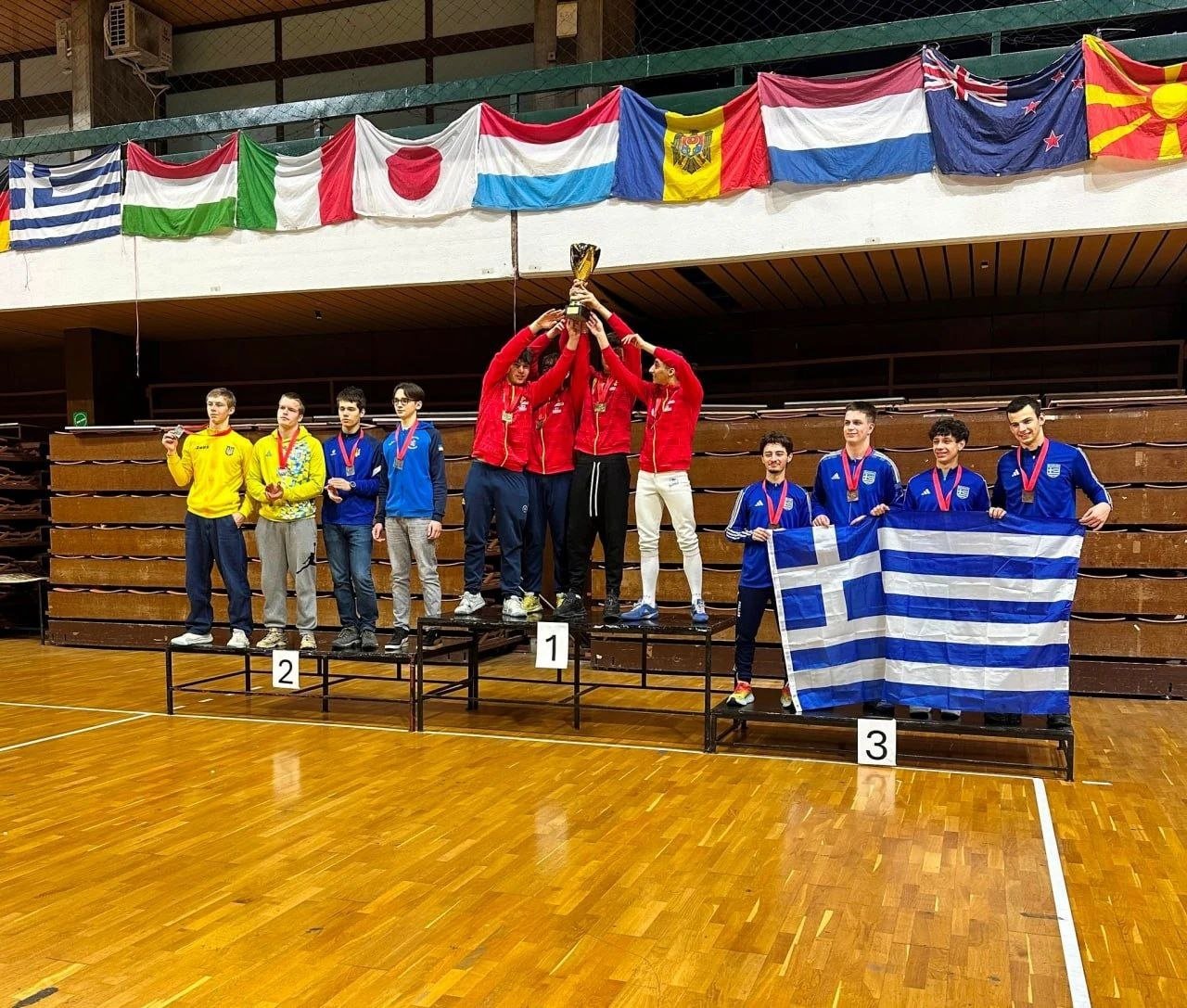 Спортсмени під час нагородження