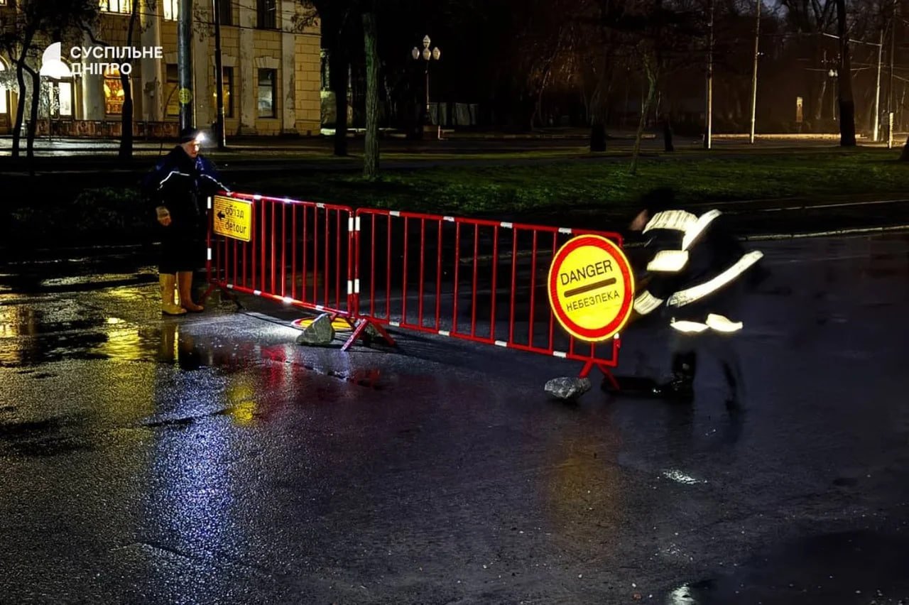 У Дніпрі подовжили перекриття проспекту Яворницького: як курсує транспорт