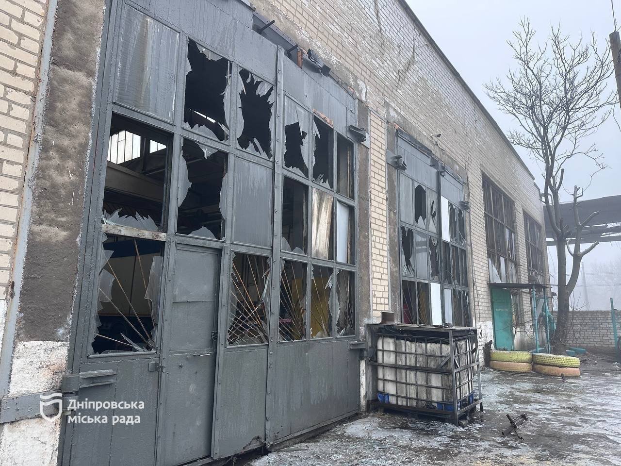 Новые подробности удара по троллейбусному депо Днепра: пострадала почти четверть транспорта