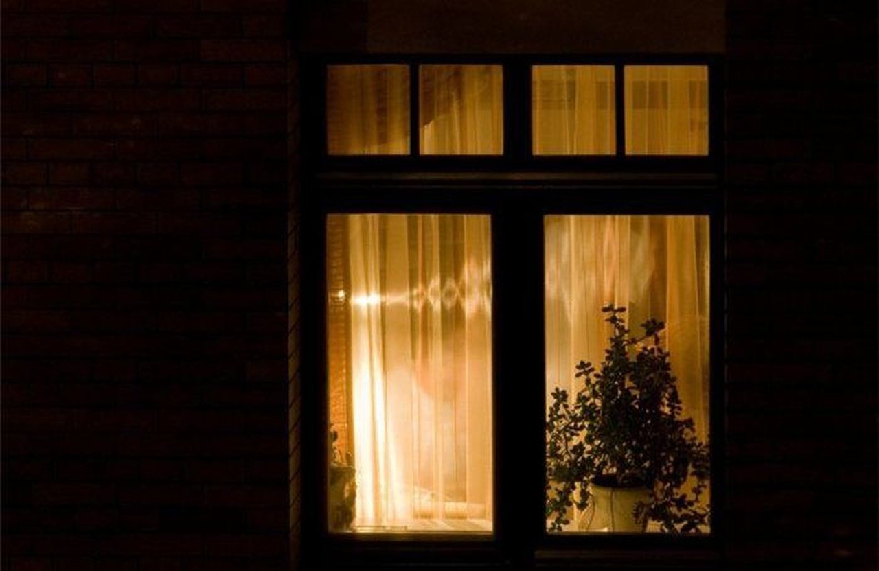 Вікно в будинку