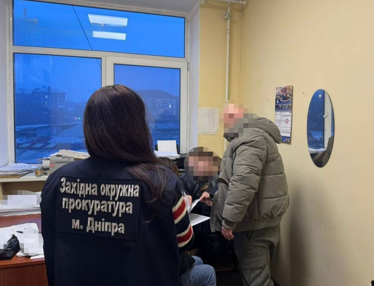 Двом лікарям оголосили про підозру