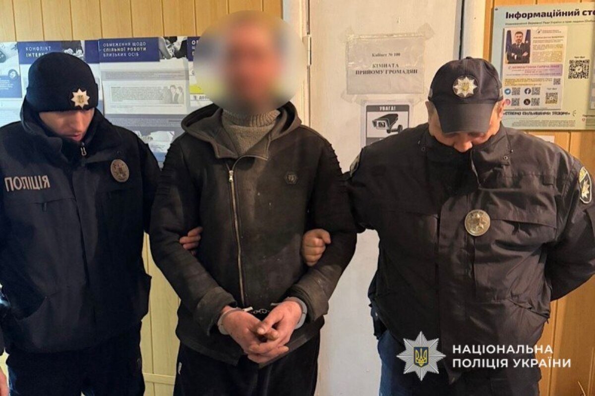 На Дніпропетровщині сварка під час застілля закінчилася замахом на вбивство