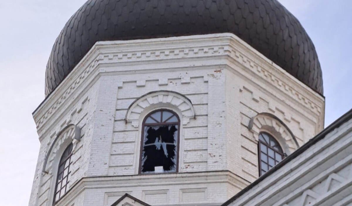 В Никополе в результате обстрела поврежден Спасо-Преображенский собор
