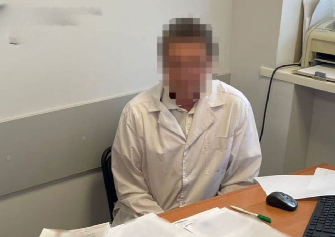 Лікарів викрили