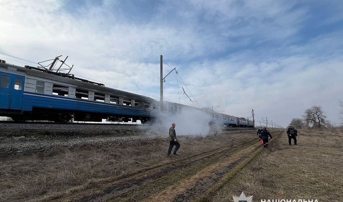 В каком состоянии пострадавшие в результате удара по электричке на Криворожье
