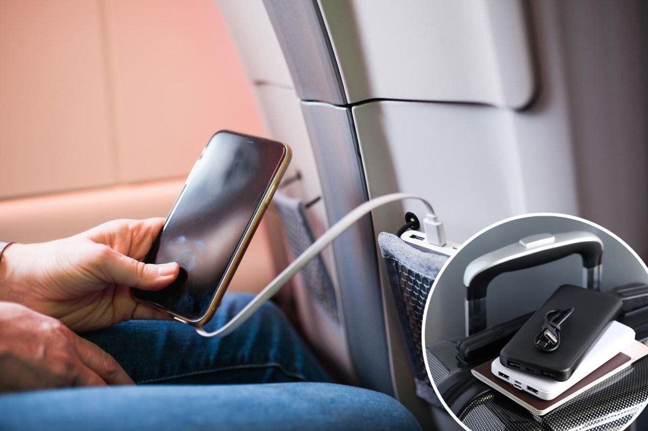 Павербанк у літаку