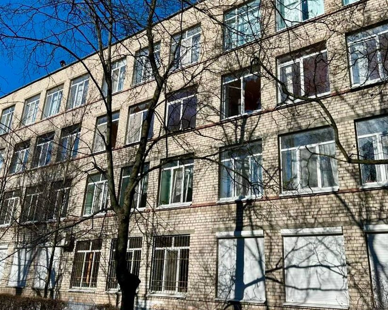 Пошкоджена гімназія