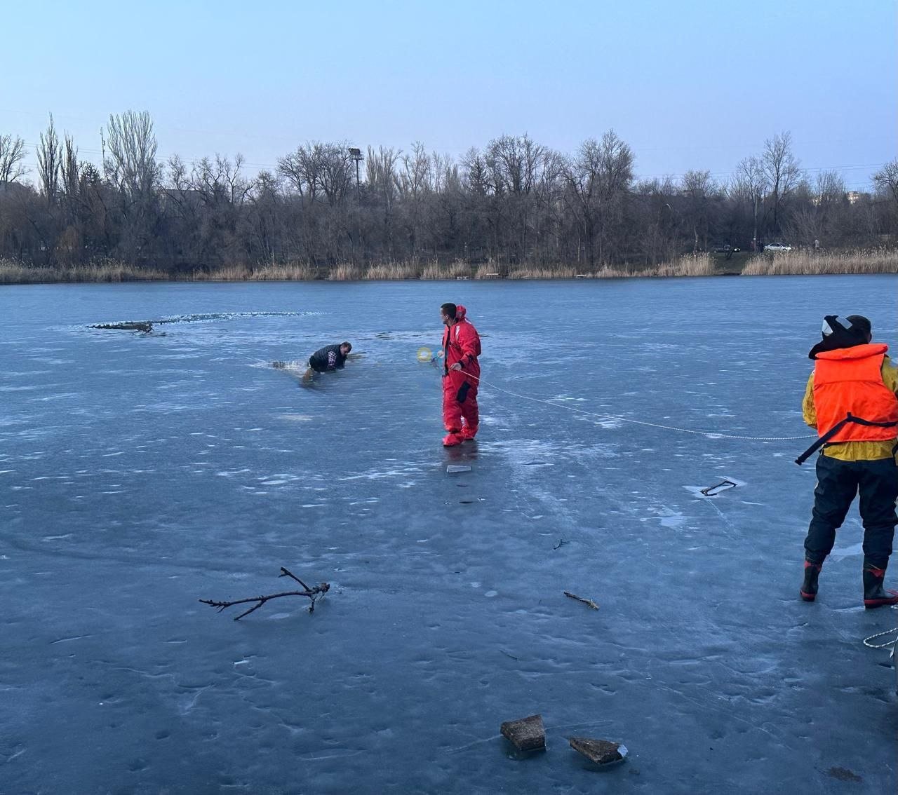 Чоловіків вдалося врятувати