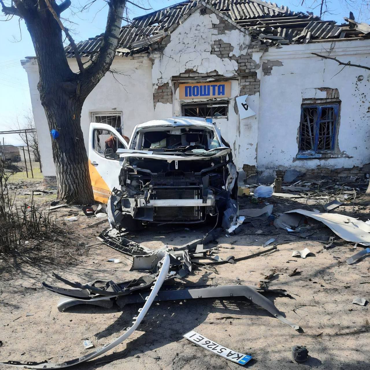 Через атаку дронів під Нікополем знищено пересувне поштове відділення