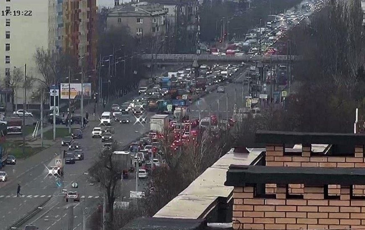 Затор на Слобожанському проспекті