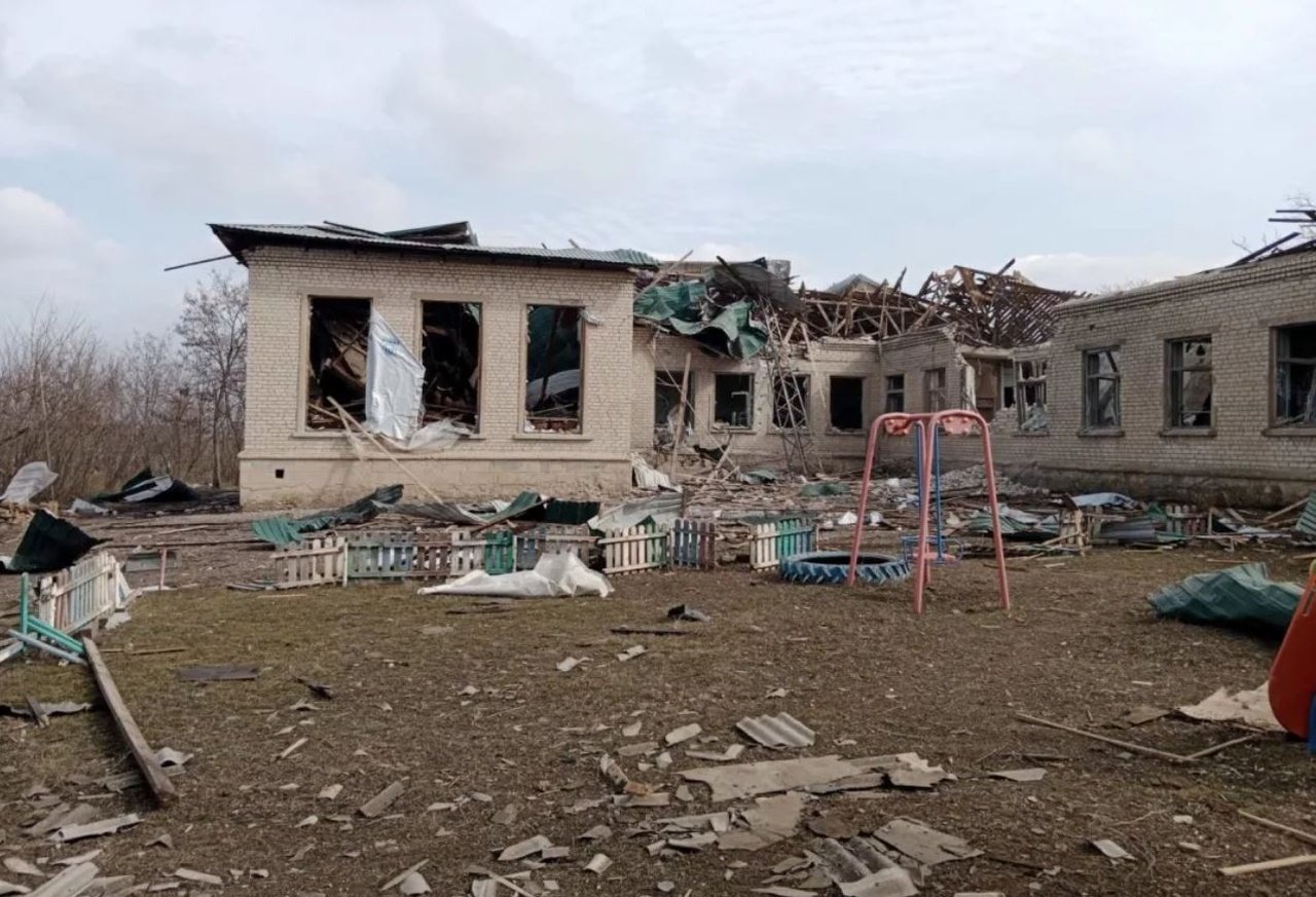 Разрушенный дом в Днепропетровской области