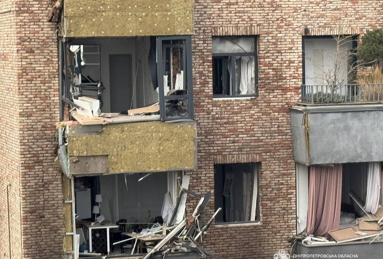 Поврежден дом в Днепре