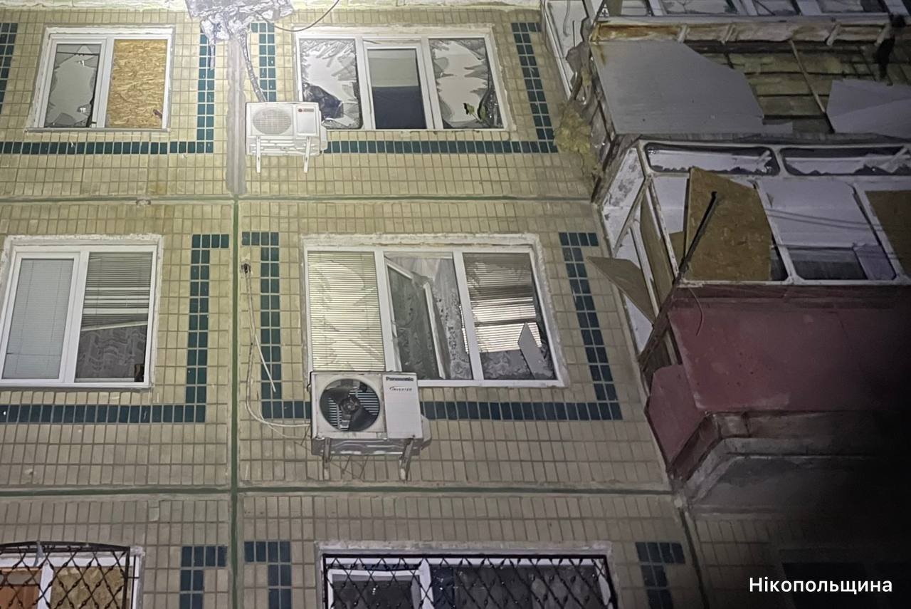 Поранені двоє людей: подробиці ворожої атаки на Дніпро та область