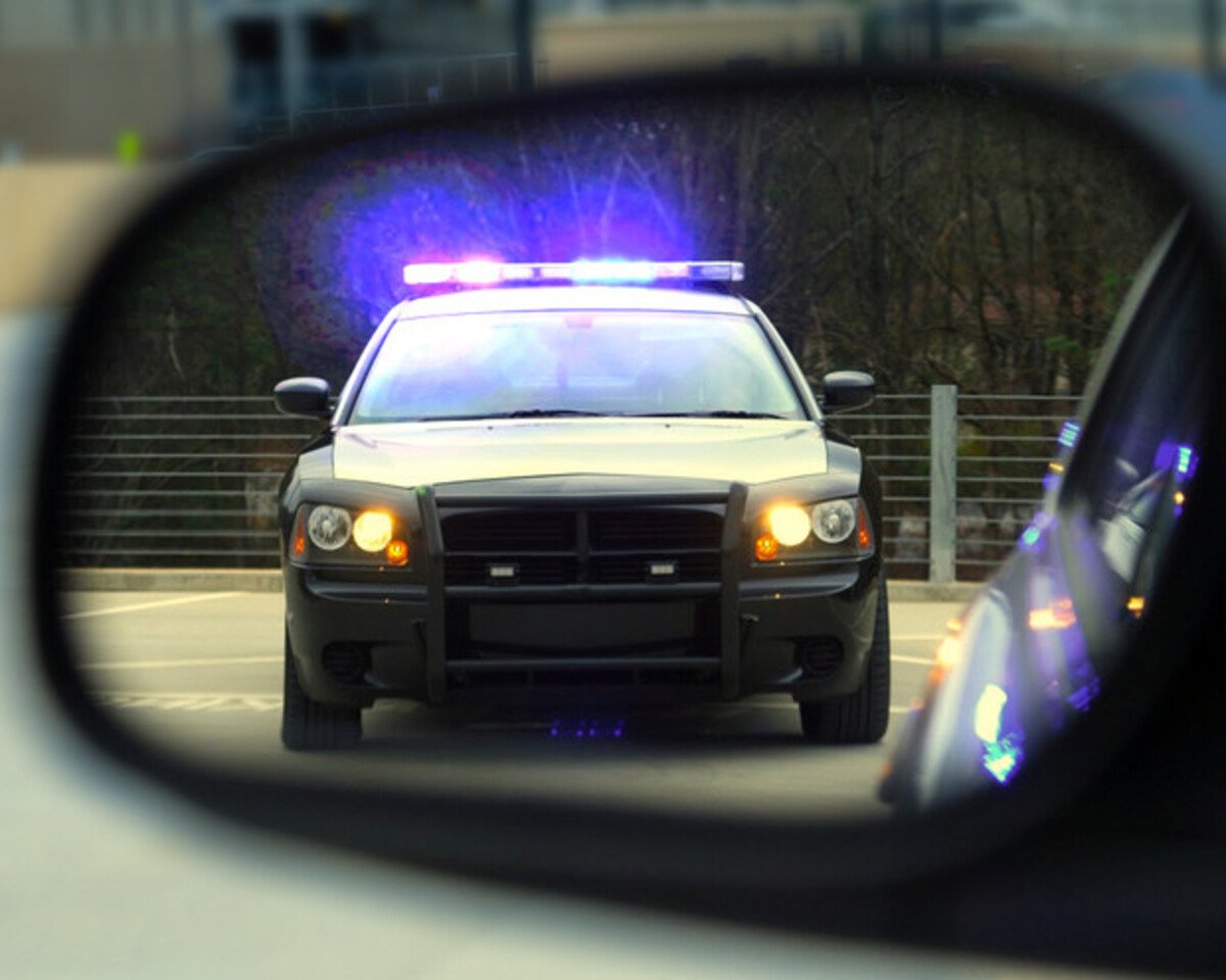 В Днепропетровской области полицейские сопровождали в больницу беременную женщину в критическом состоянии