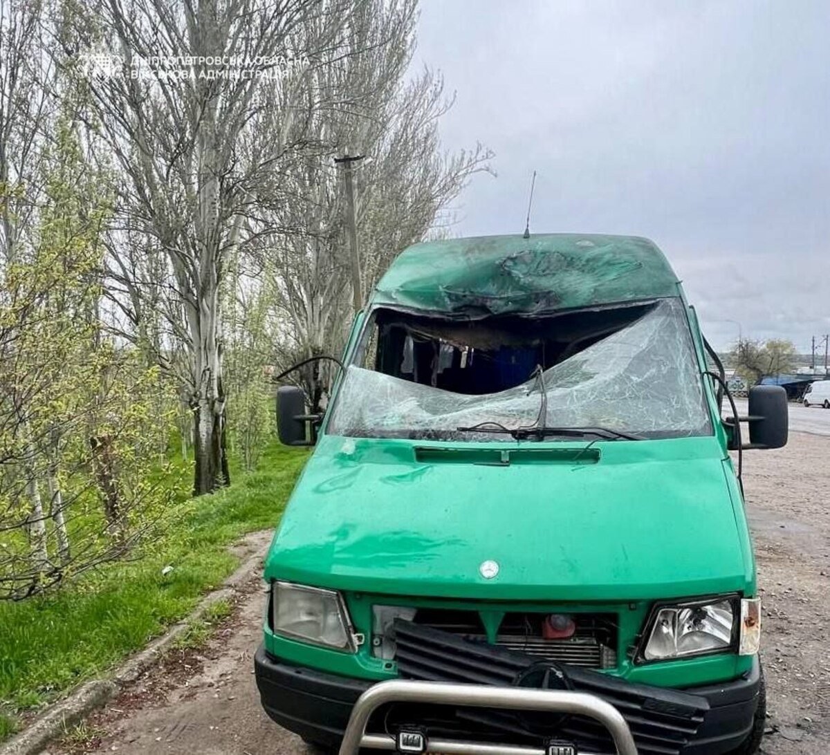 На Никопольщине FPV-дрон попал в маршрутку, есть раненые