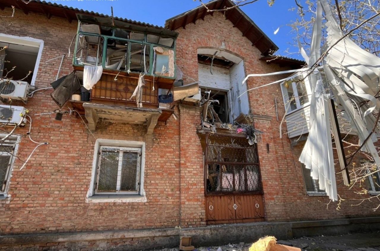 Пошкоджений будинок 