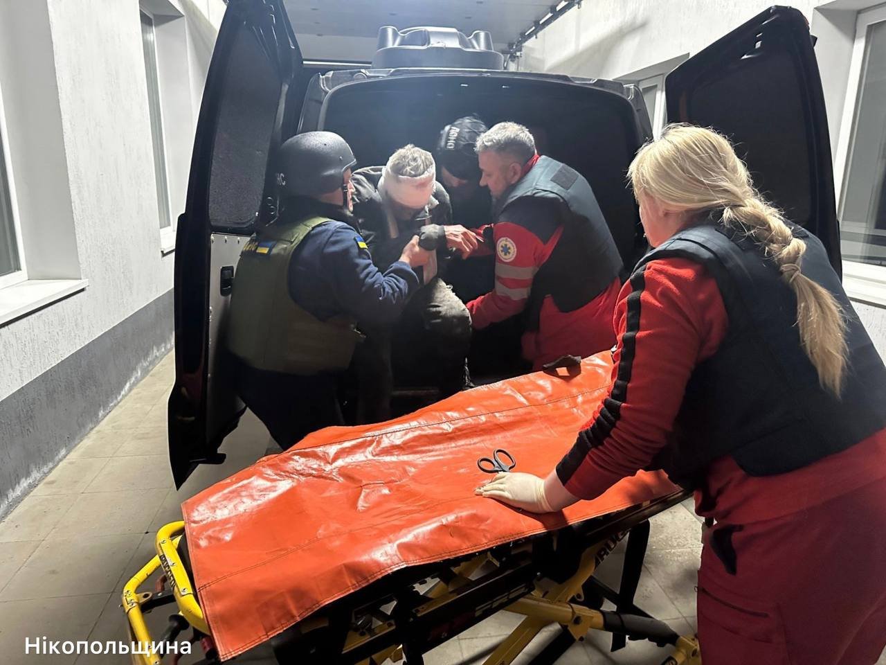 Постраждали 6 людей: ворог атакував три райони Дніпропетровщини 