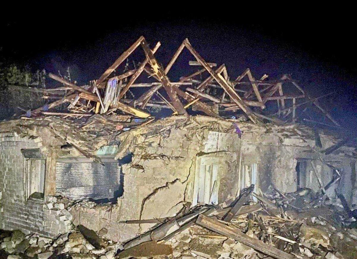 Постраждали 4 людей: ворог атакував Дніпропетровщину БпЛА, артилерією та авіабомбою