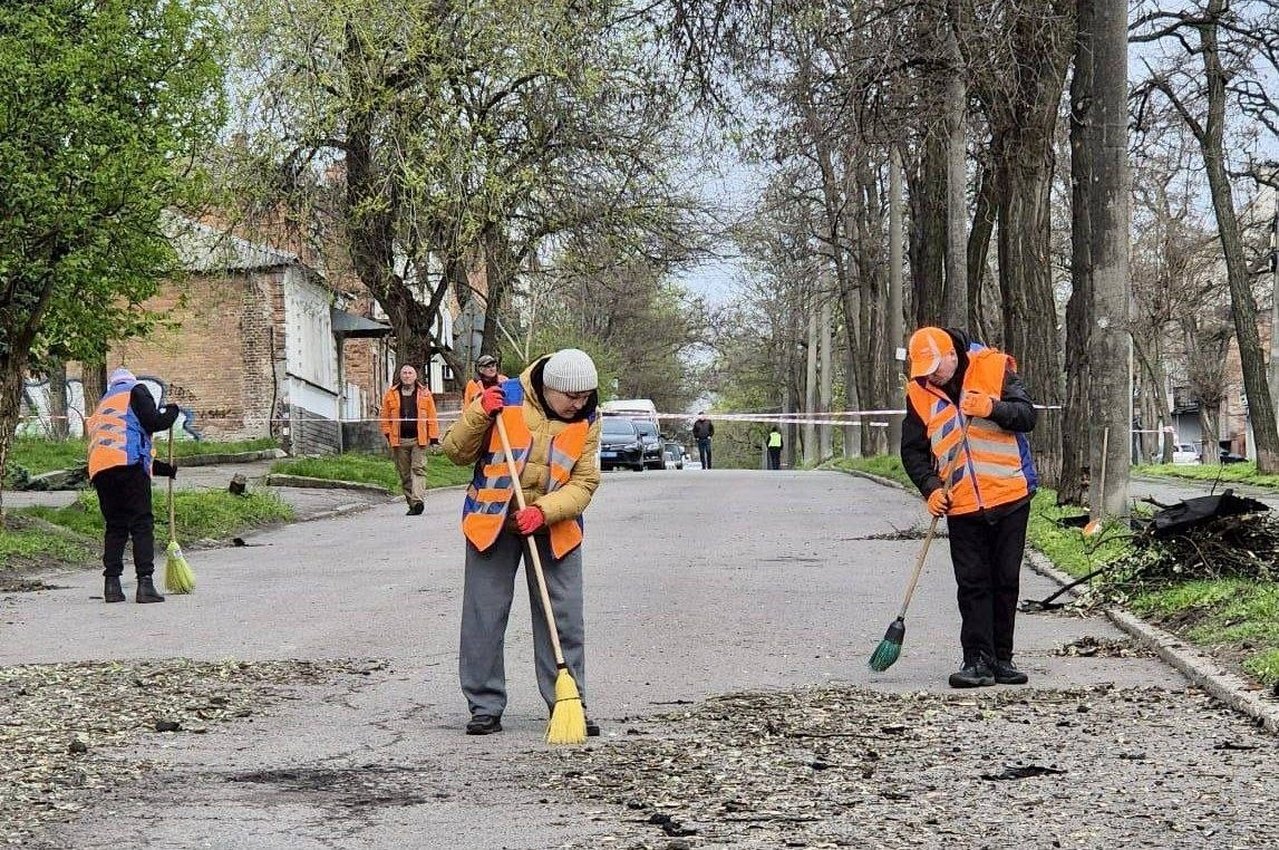 Ранковий удар по Дніпру: постраждали дитячий садок, будинки та коледж