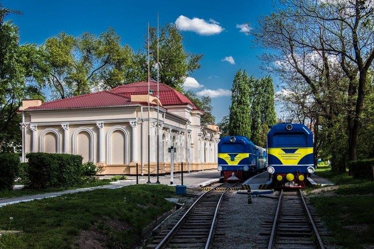 Дитяча залізниця в парку Глоби