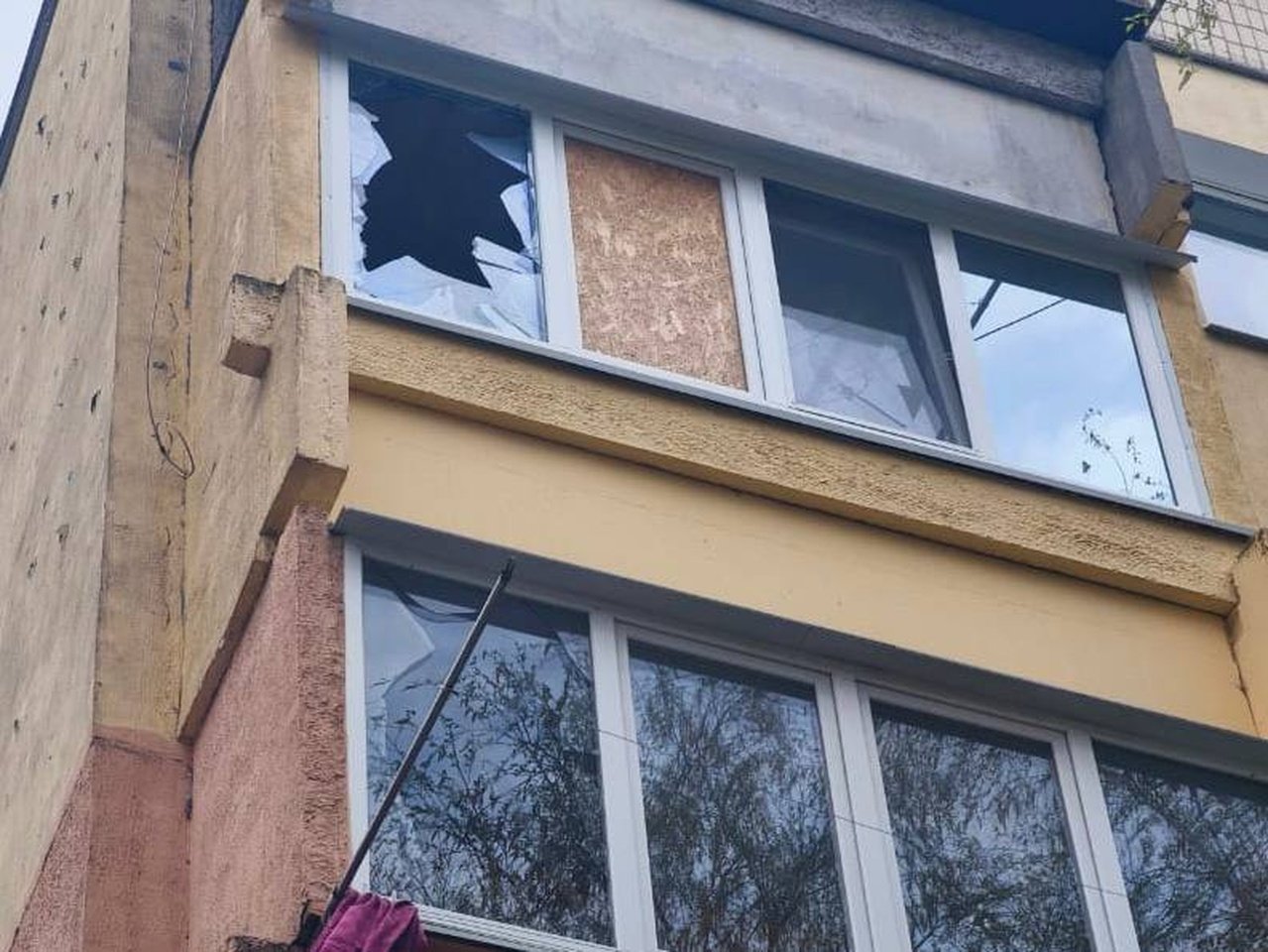 Вибиті вікна 