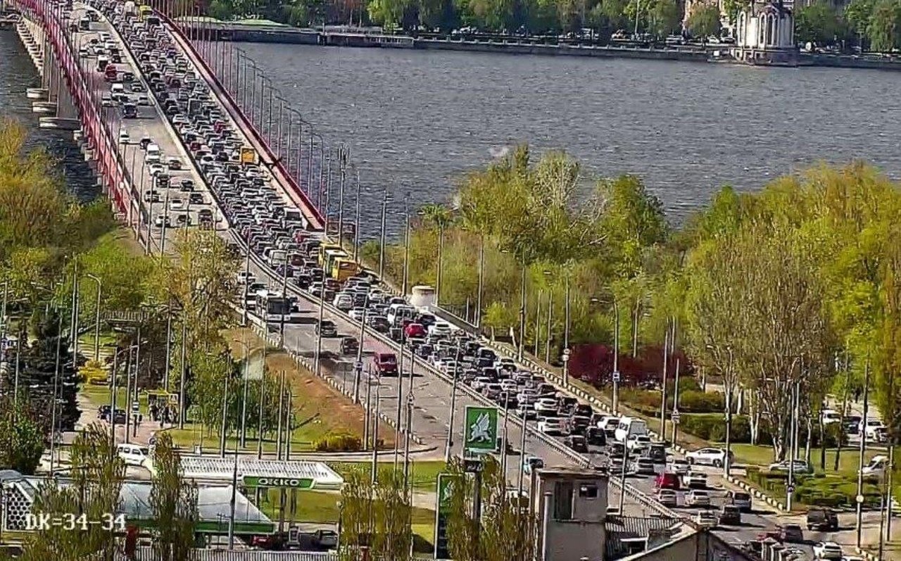 Затор у Дніпрі 
