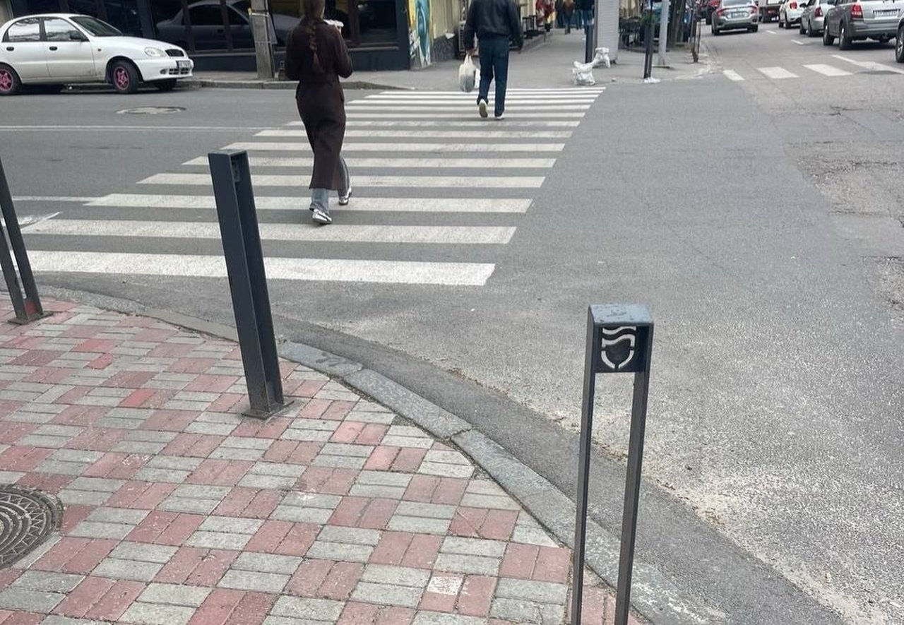 Паркувальні стовпчики