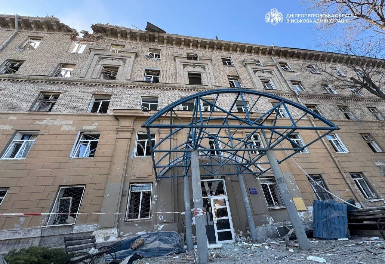 В Днепре выросло количество пострадавших после атаки: среди них 9-летняя девочка