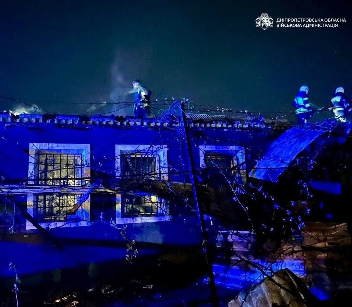 Ворог атакував Дніпро: є постраждалий, пошкоджені будинки