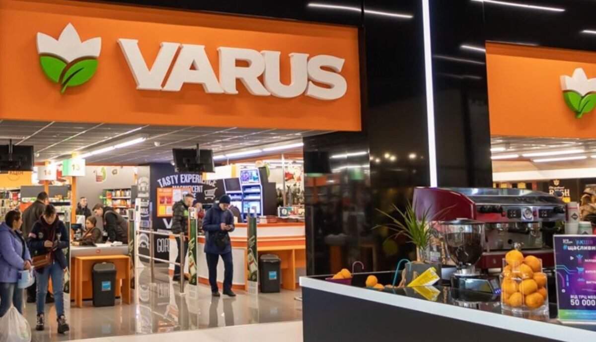 Враг ударил по складу VARUS в Днепре: возможны перебои с продуктами