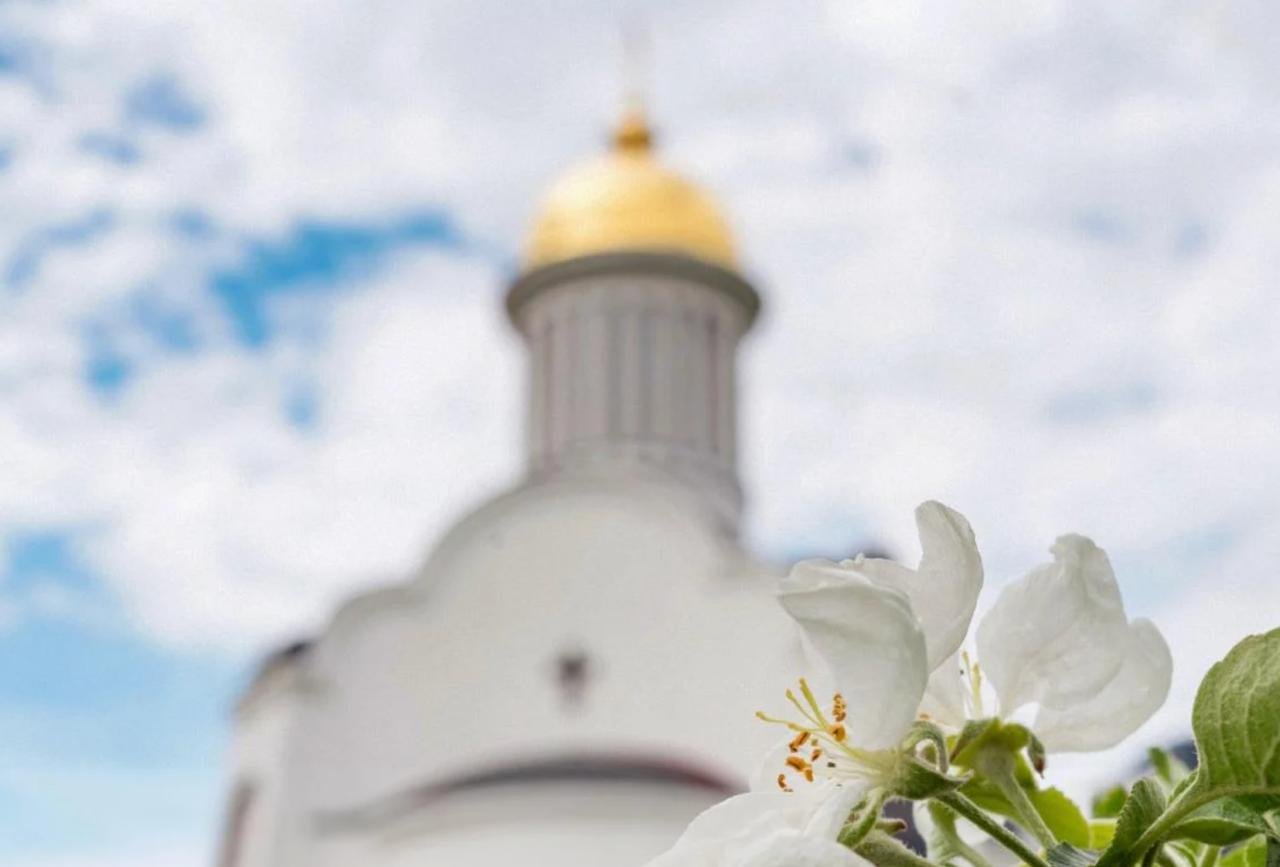 Яке сьогодні свято і кого вітати з іменинами: 7 травня — все про цей день