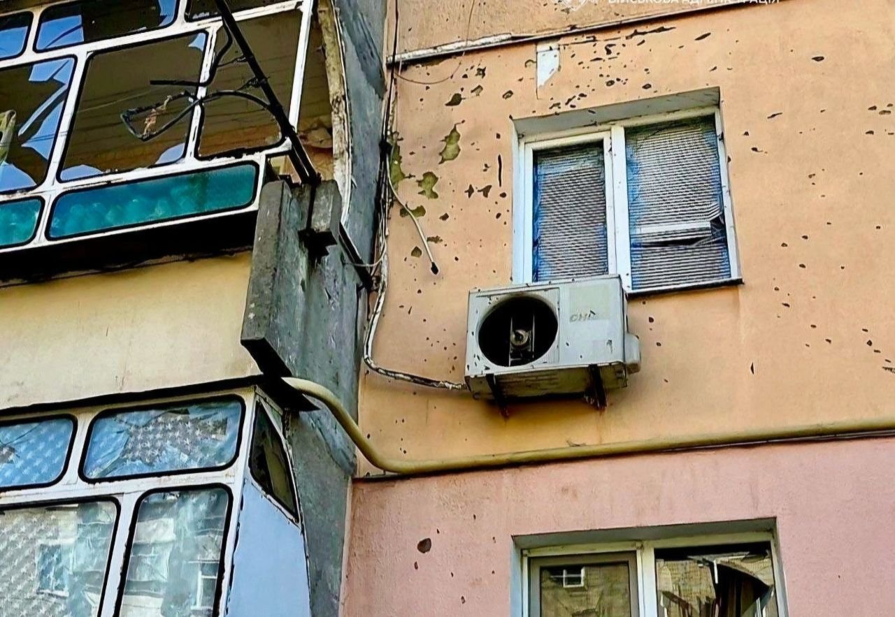 Унаслідок атак РФ на Дніпропетровщині поранені 16 людей: пошкоджено інфраструктуру та будинки