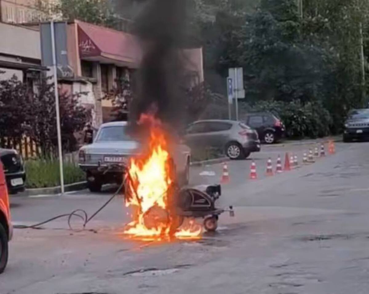 В Днепре взорвалась техника для нанесения разметки на дороге