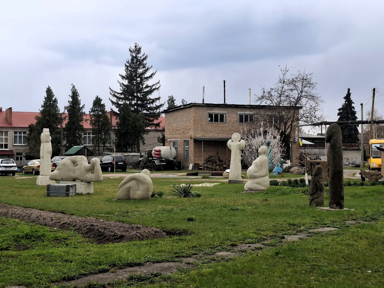 На Днепропетровщине обустраивают необычный парк древних скульптур