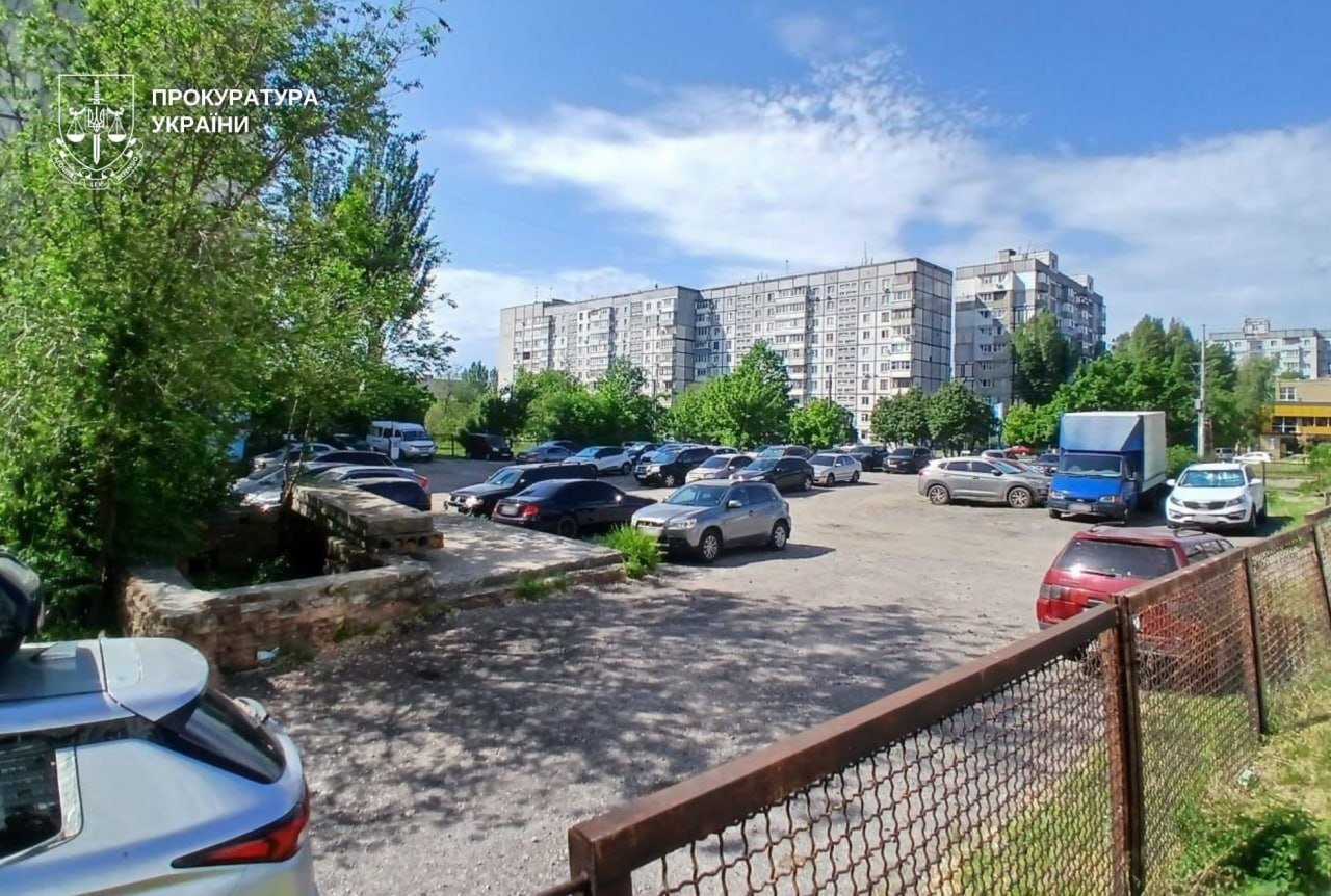 Стоянку разместили незаконно