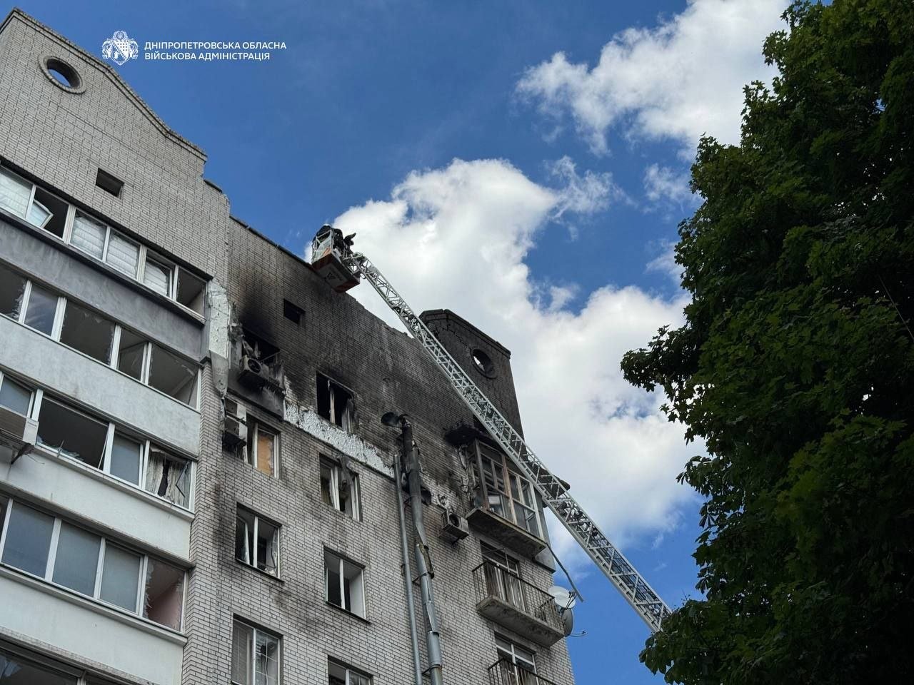 Двоє дітей отримали поранення внаслідок удару по будинку в Дніпрі